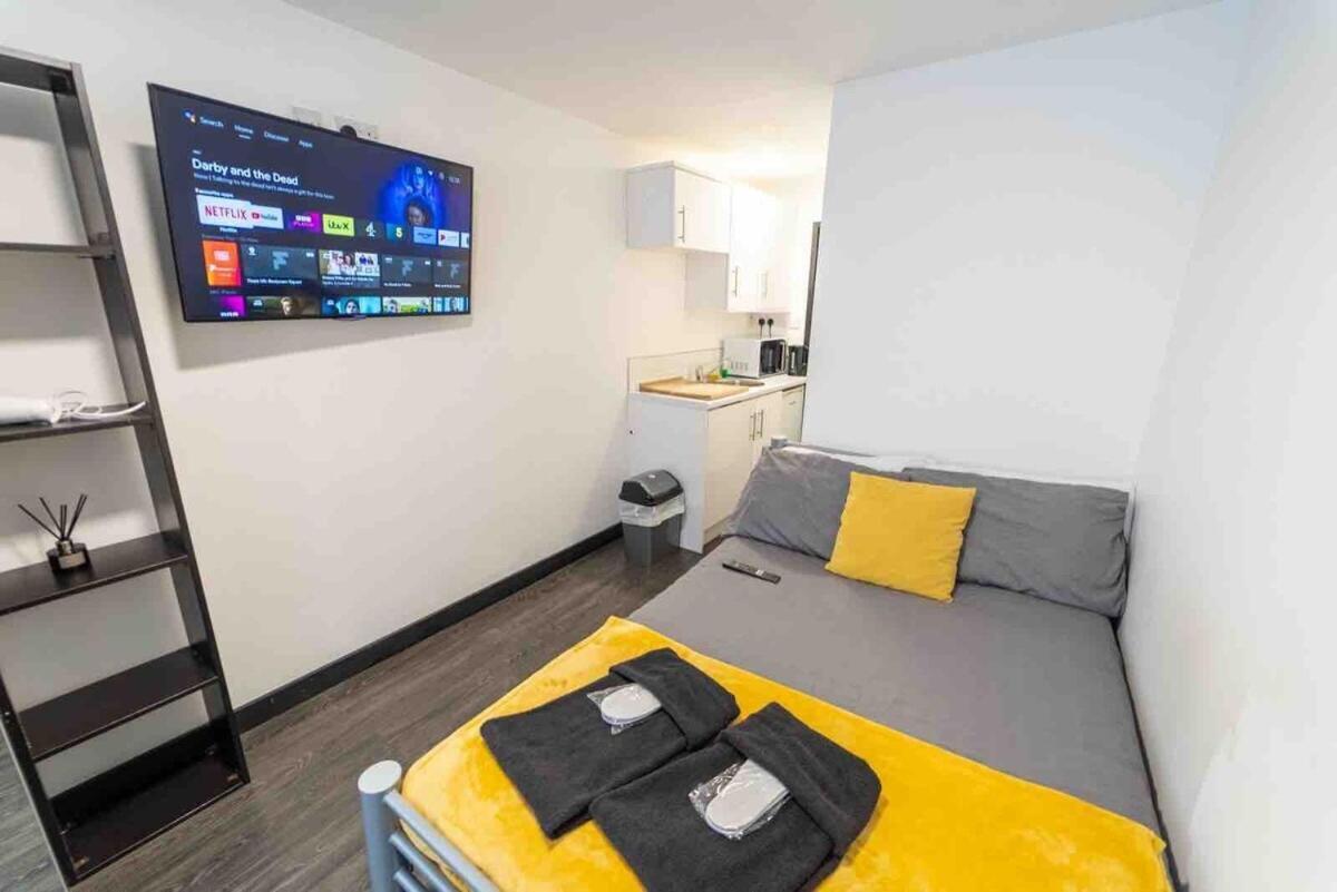 Stay Sa Cosy Equipped Studios Available 10 Mins From The City! Free Wifi &50" Smart Tv'S! Birmingham Exterior foto